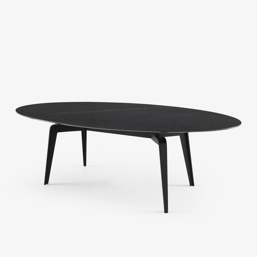 Esstische Ligne Roset | Odessa Esstisch Oval Gestell Lack Schwarz